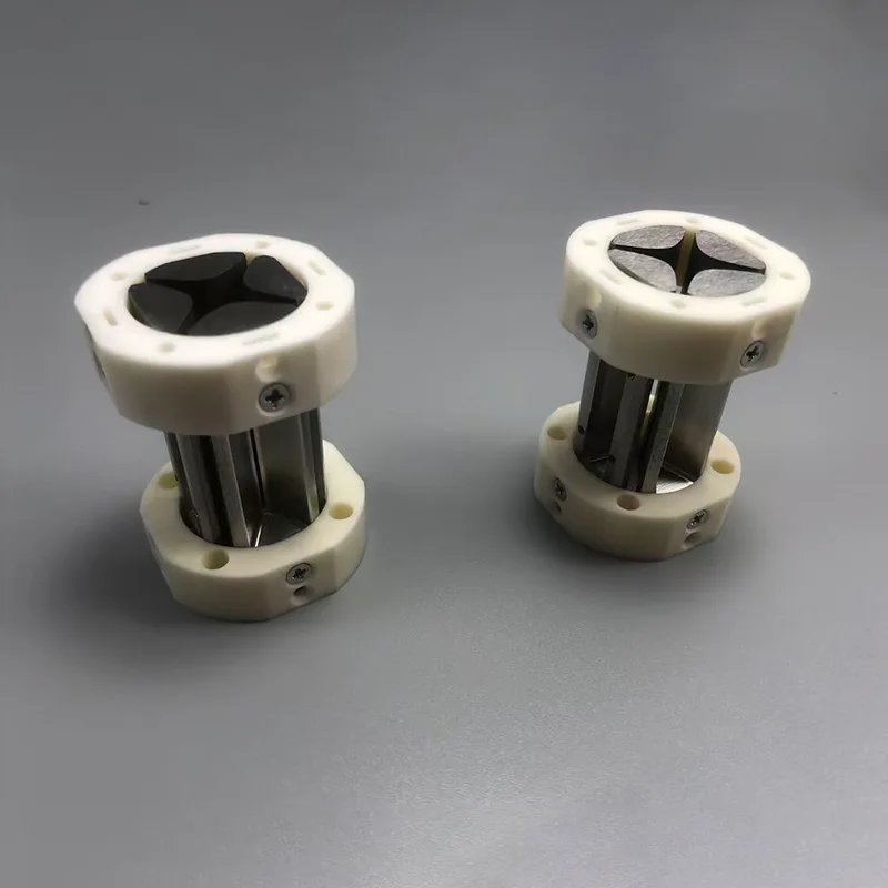 Piezas de maquinaria universitaria y de investigación